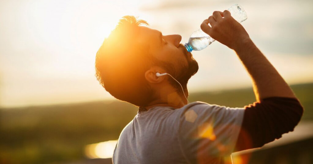 “Beat the Heat: Top 10 Tips to Stay Hydrated in Hot Weather”