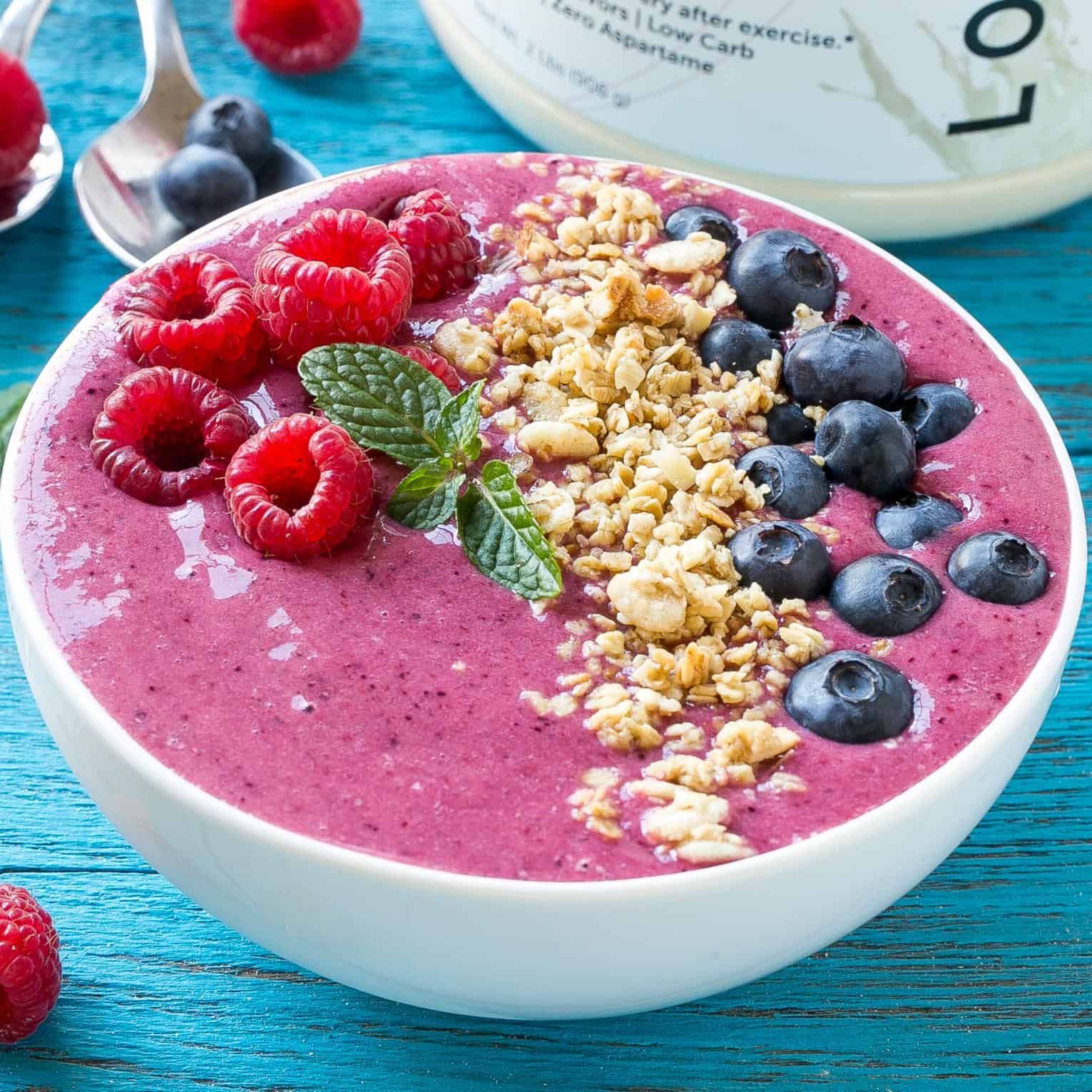 “Smoothie Bowl Trends: From Gut Health to Glowing Skin, Here’s How to Boost Your Nutrition Game!”