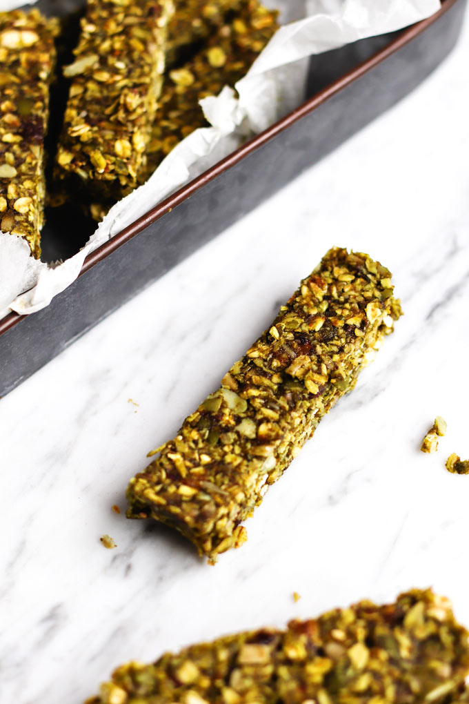 Matcha Granola Bars: The Ultimate Energy-Boosting Superfood Snack!