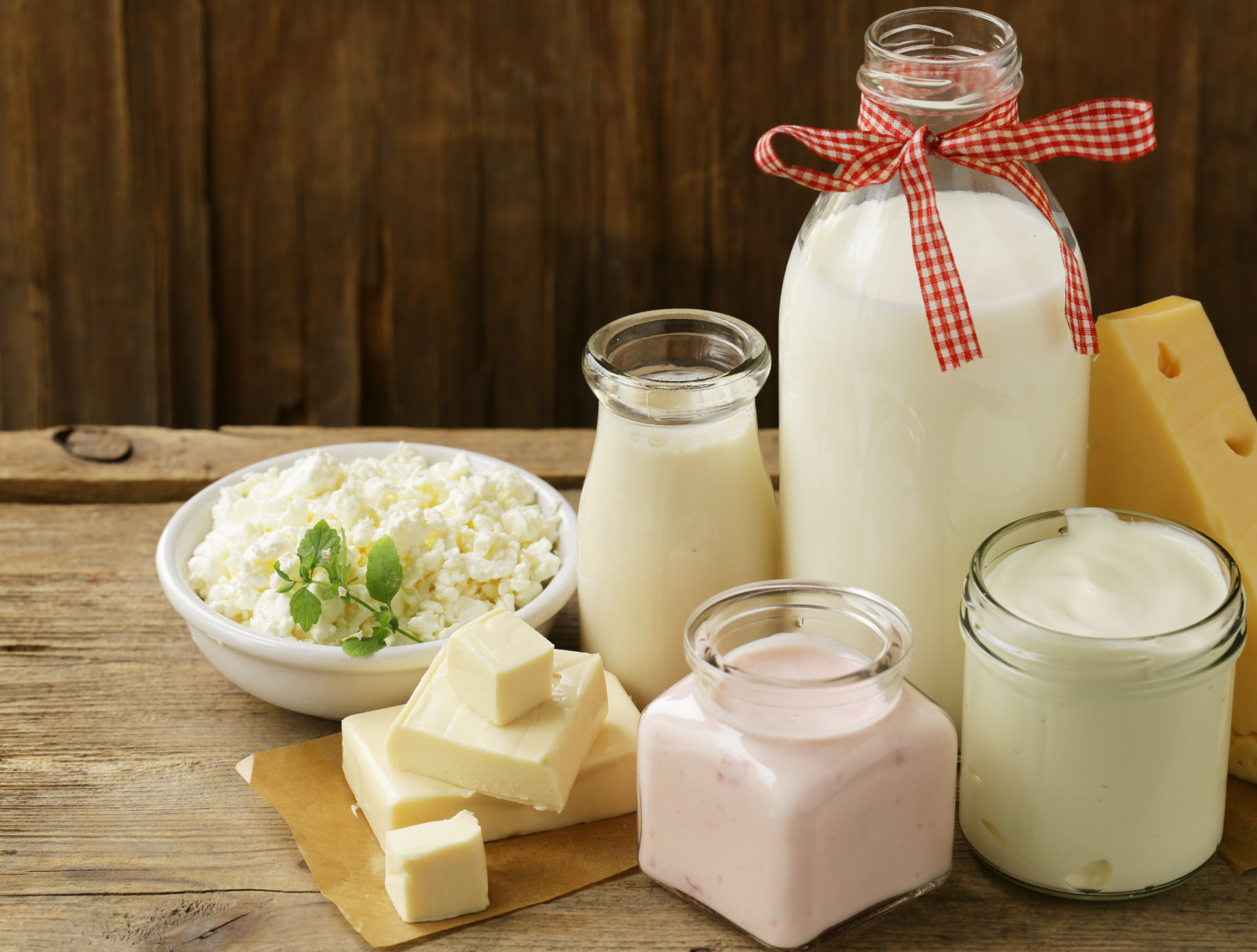 “Yogurt vs. Cheese: The Dairy Dilemma Decoded!”